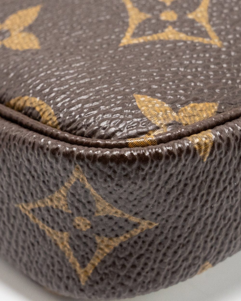AAA Replica Louis Vuitton LV MINI POCHETTE HOLIDAY LIMITED PRINT MONOGRAM CANVAS GHW