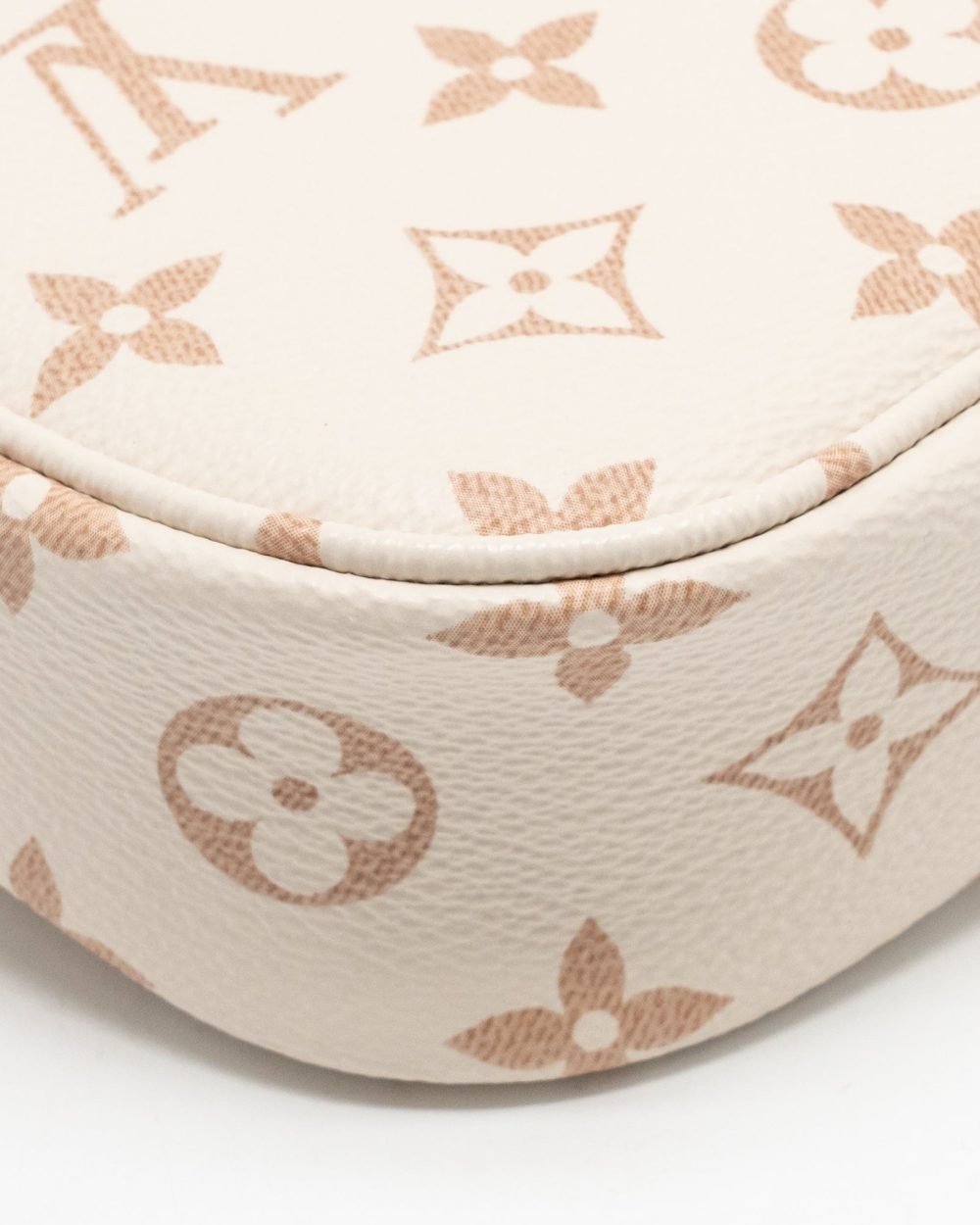 AAA Replica Louis Vuitton LV IVY WALLET ON CHAIN MONOGRAM DUNE CANVAS BEIGE/CREAM GHW
