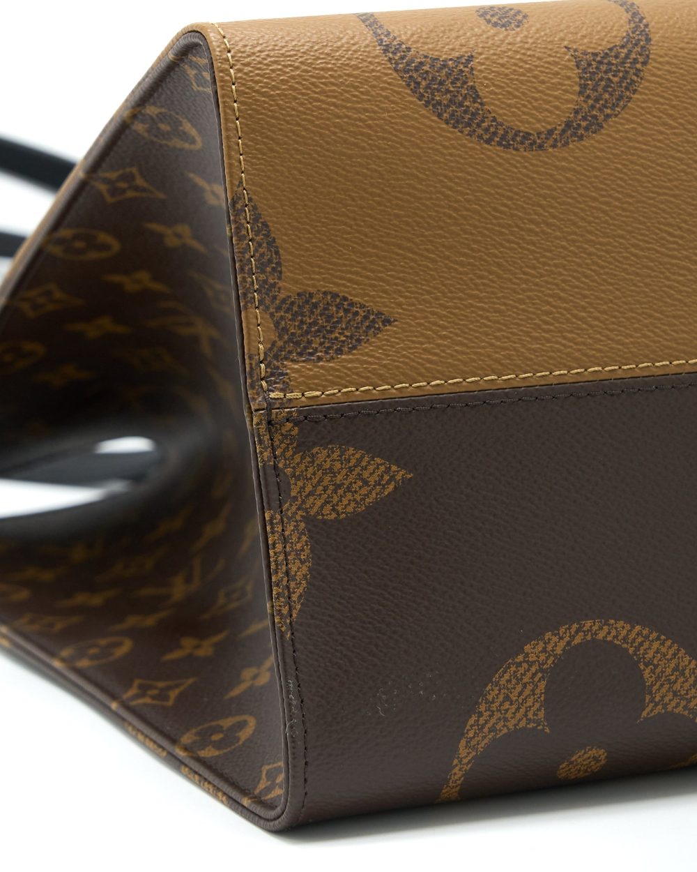 AAA Replica Louis Vuitton LV ONTHEGO GM MONOGRAM CANVAS GHW