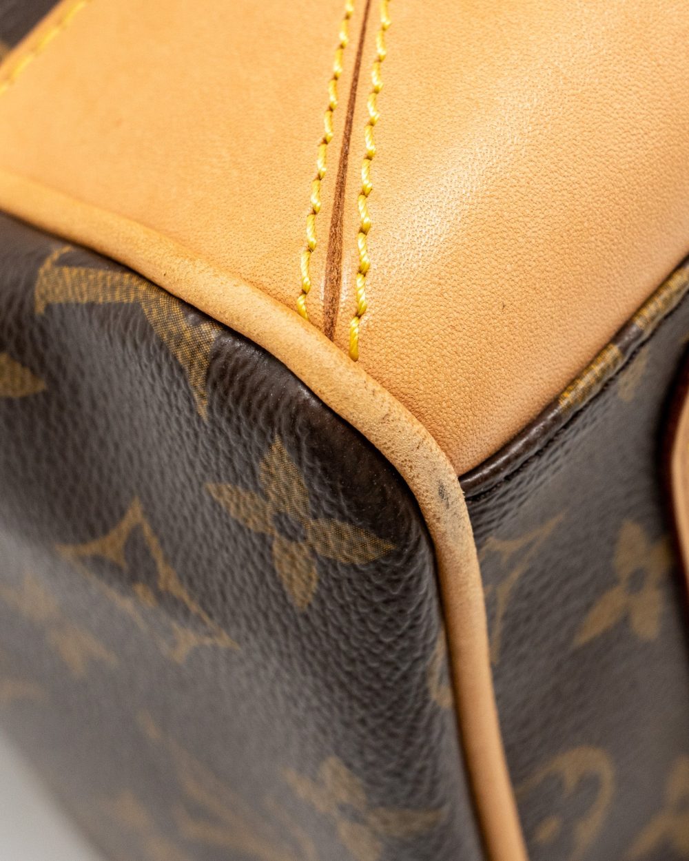 AAA Replica Louis Vuitton LV RETIRO PM MONOGRAM CANVAS GHW