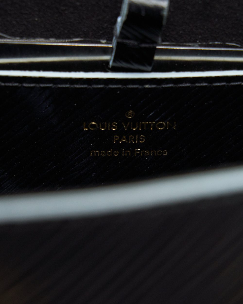 AAA Replica Louis Vuitton LV LOUIS VUITTOM LIMITED EDITION TWIST BAG BLACK GHW
