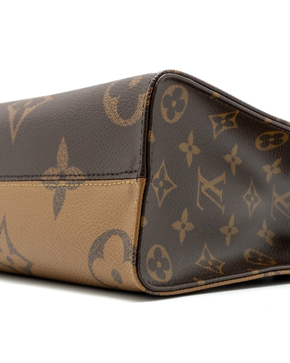 AAA Replica Louis Vuitton LV ONTHEGO PM MONOGRAM CANVAS GHW (NEW VERSION)