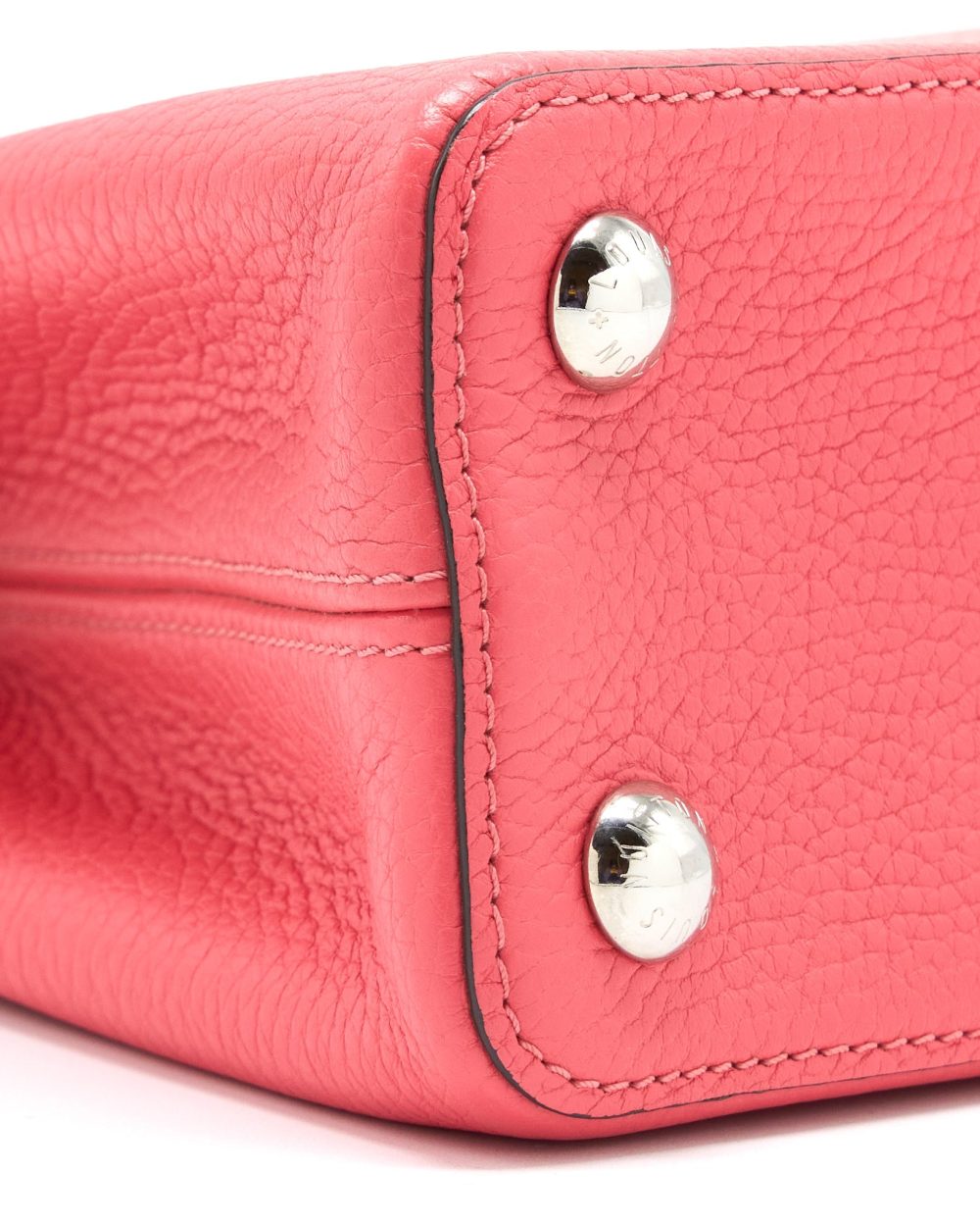 AAA Replica Louis Vuitton LV CAPUCINES BB TAURILLON PINK SHW