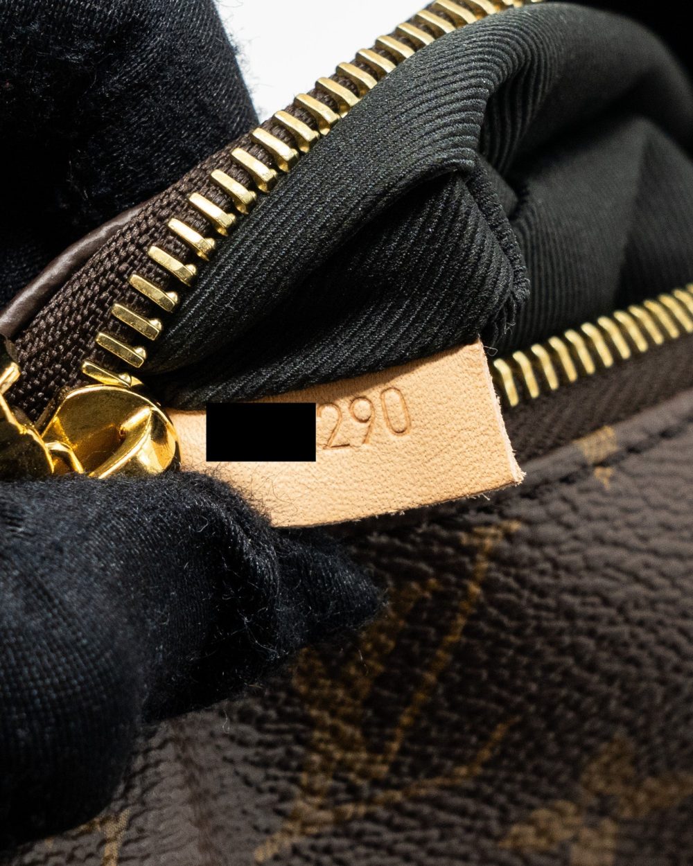 AAA Replica Louis Vuitton LV BUMBAG MONOGRAM CANVAS GHW