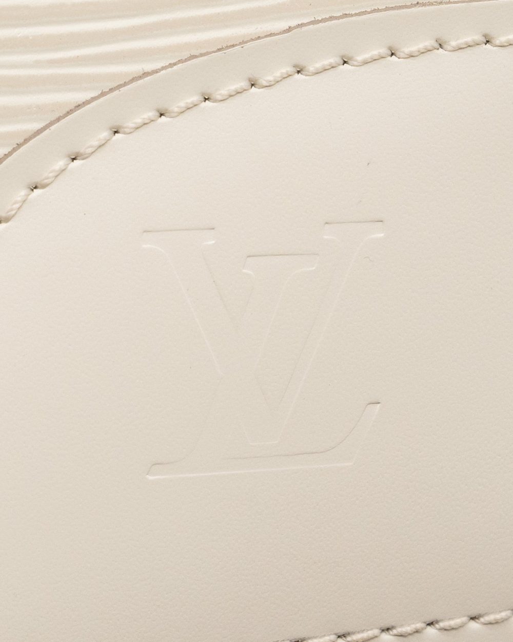 AAA Replica Louis Vuitton LV MADELEINE GM TOTE BAG EPI WHITE SHW