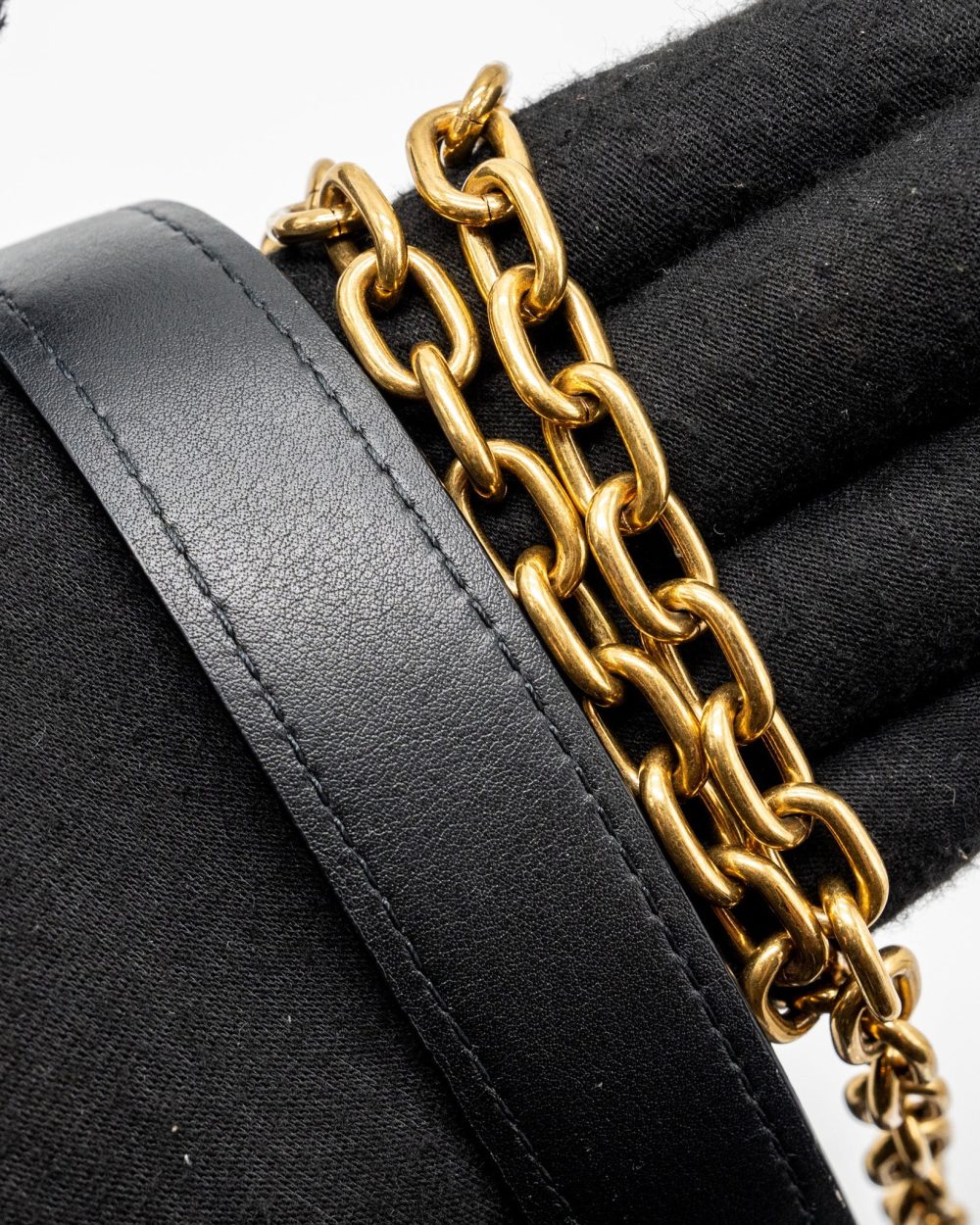 AAA Replica Louis Vuitton LV NEW WAVE PM CHAIN BAG CALFSKIN BLACK GHW (NEW VERSION)