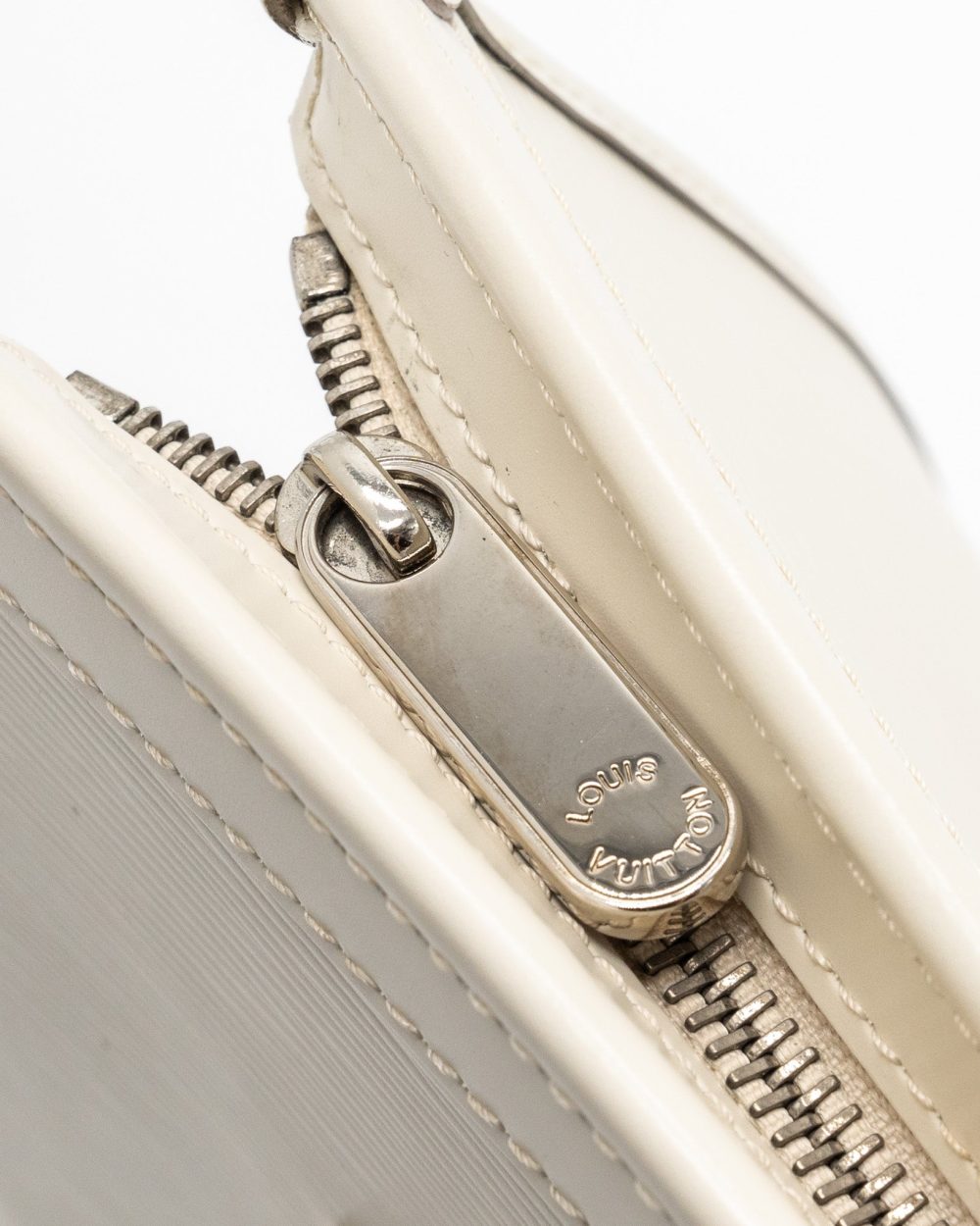 AAA Replica Louis Vuitton LV MADELEINE GM TOTE BAG EPI WHITE SHW