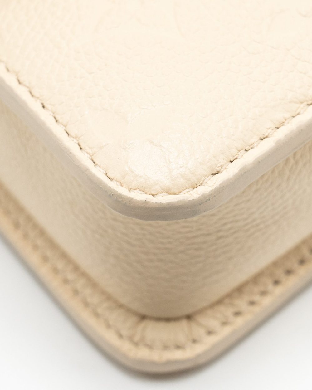 AAA Replica Louis Vuitton LV WALLET ON CHAIN MÉTIS MONOGRAM EMPREINTE CREAM GHW