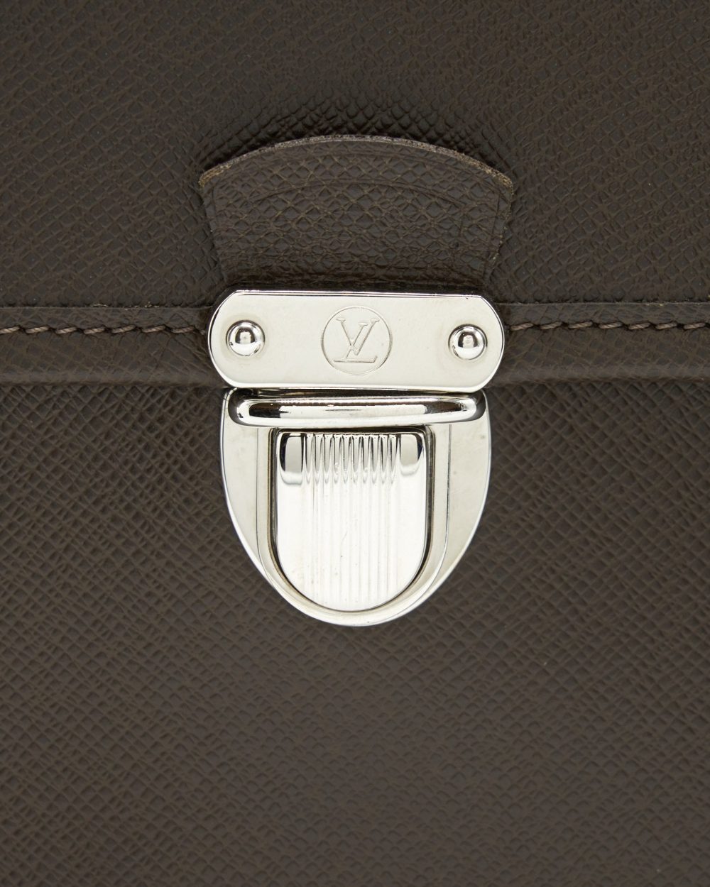AAA Replica Louis Vuitton LV MEN’S LARGE BRIEFCASE WITH SHOULDER STRAP DARK BROWN SHW