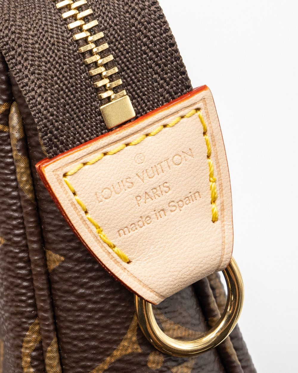 AAA Replica Louis Vuitton LV POCHETTE ACCESSORIES MONOGRAM CANVAS GHW