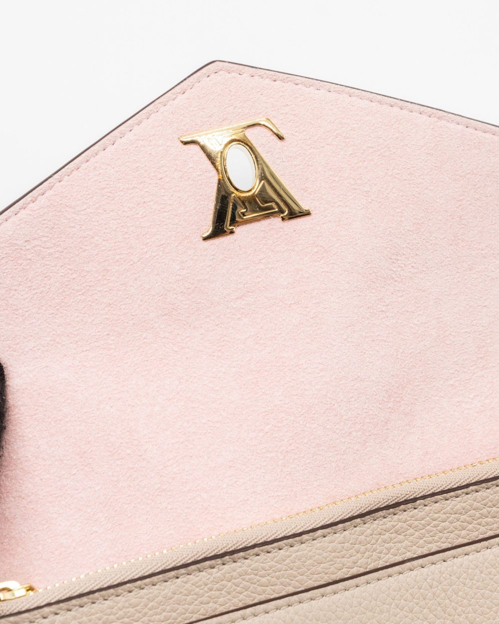 AAA Replica Louis Vuitton LV MYLOCKME CHAIN POCHETTE CALFSKIN GREIGE BEIGE GHW