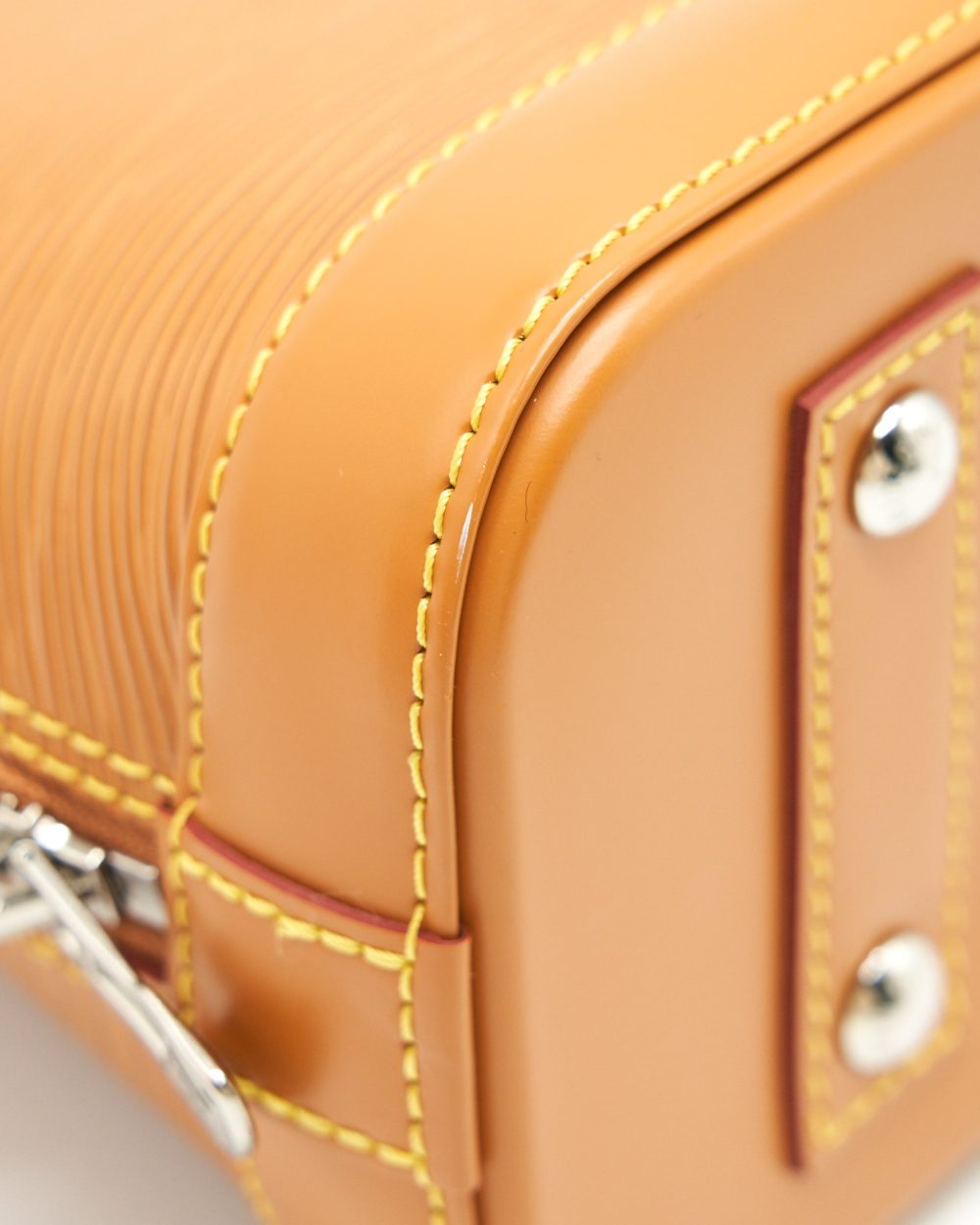 AAA Replica Louis Vuitton LV ALMA BB NEW VERSION GOLD MIEL