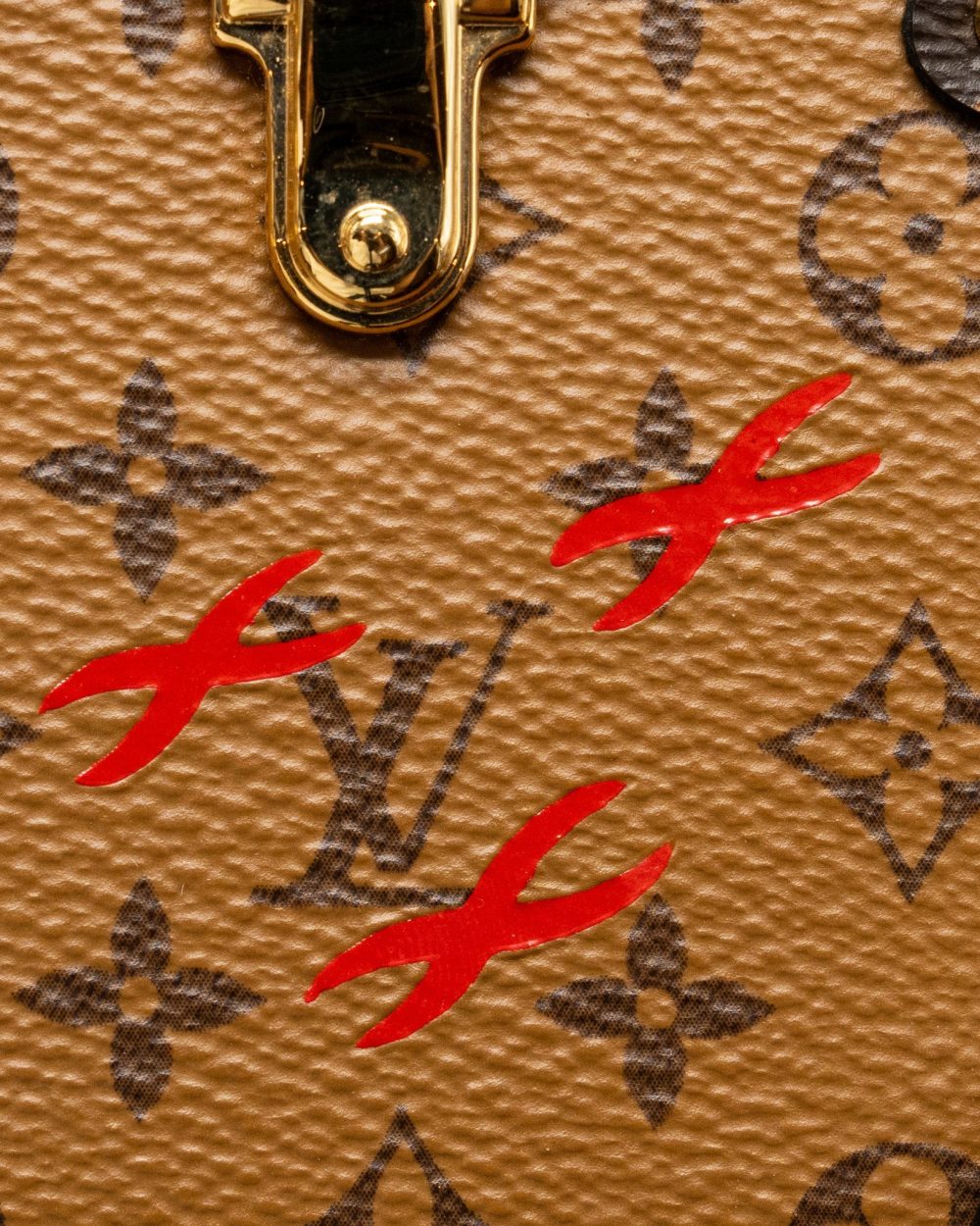 AAA Replica Louis Vuitton LV PETITE MALLE MONOGRAM REVERSE CANVAS GHW