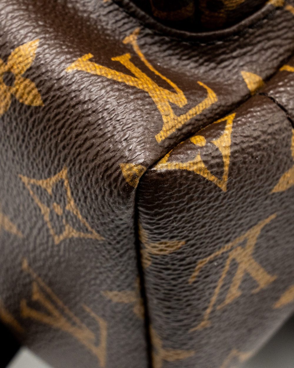 AAA Replica Louis Vuitton LV PALM SPRING BACKPACK MM MONOGRAM CANVAS