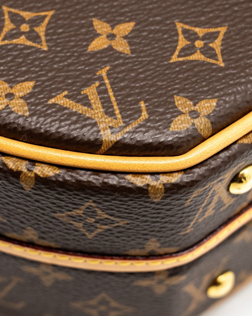 AAA Replica Louis Vuitton LV PETITE BOITE CHAPEAU MONOGRAM CANVAS GHW
