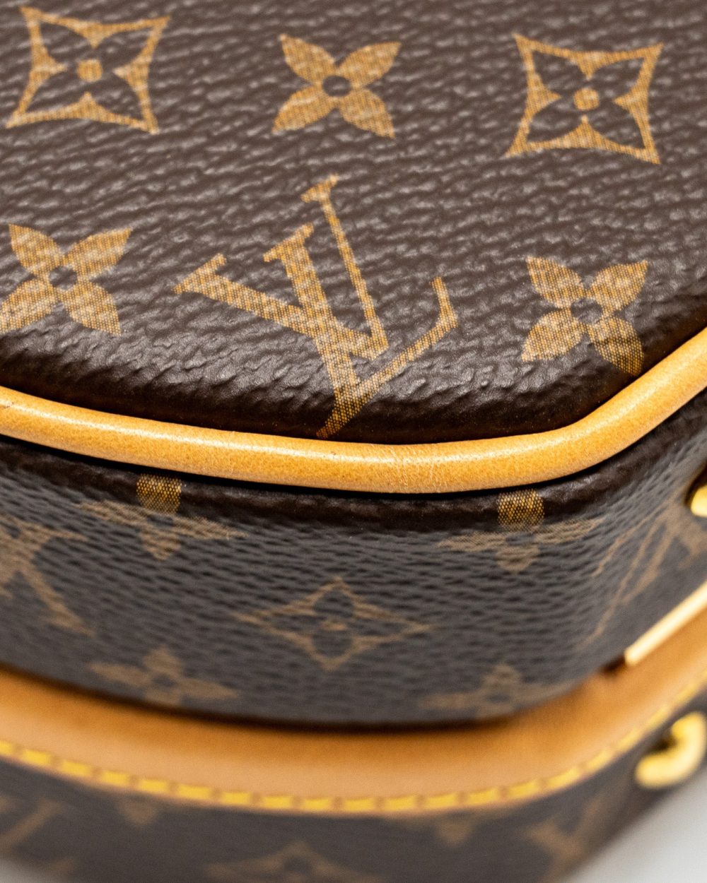 AAA Replica Louis Vuitton LV PETITE BOITE CHAPEAU MONOGRAM CANVAS GHW