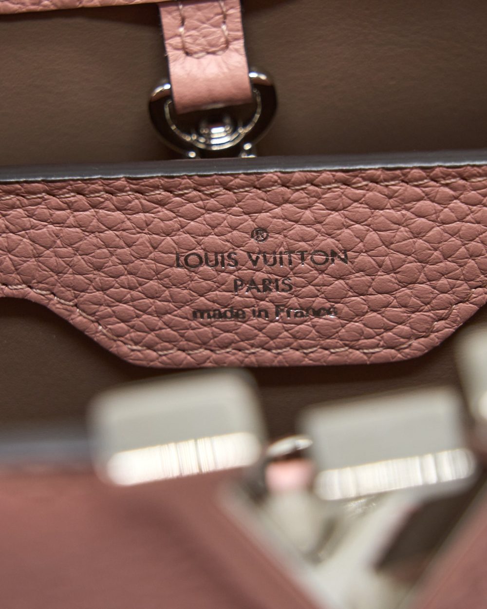 AAA Replica Louis Vuitton LV CAPUCINES BB TAURILLON MAGNOLIA SHW