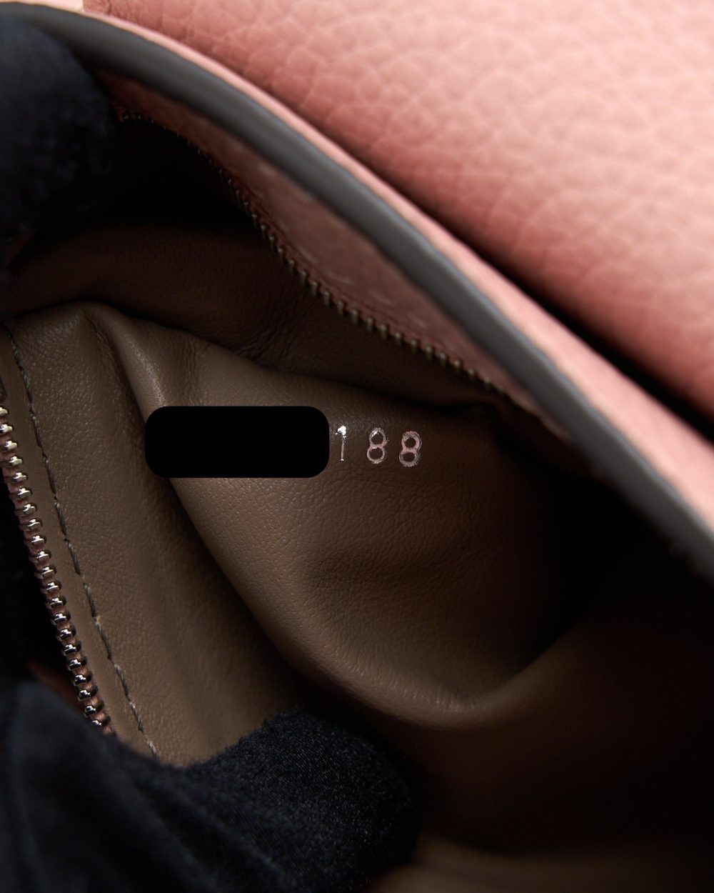 AAA Replica Louis Vuitton LV CAPUCINES BB TAURILLON MAGNOLIA SHW