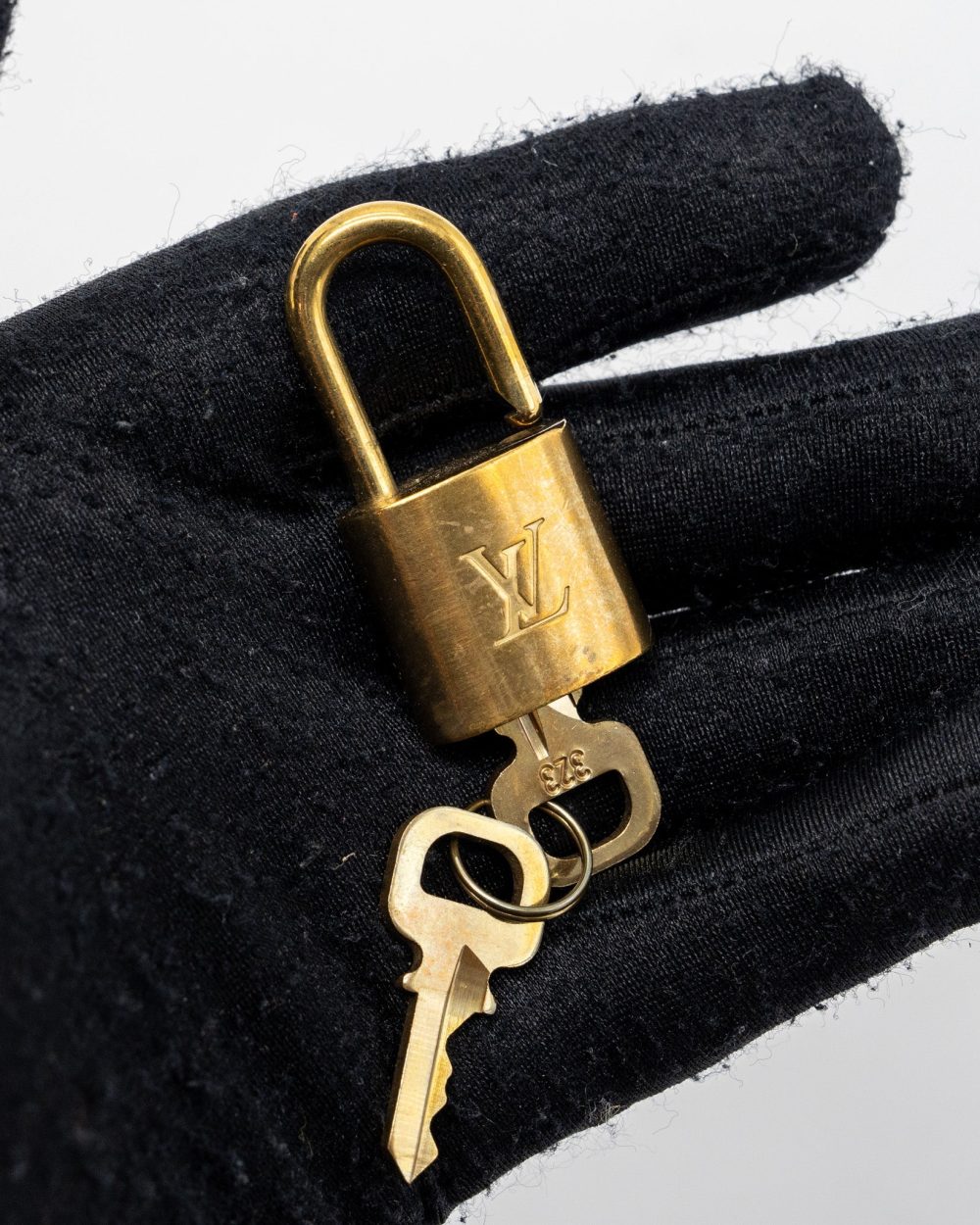AAA Replica Louis Vuitton LV SPEEDY BANDOULIERE 25 MONOGRAM CANVAS GHW