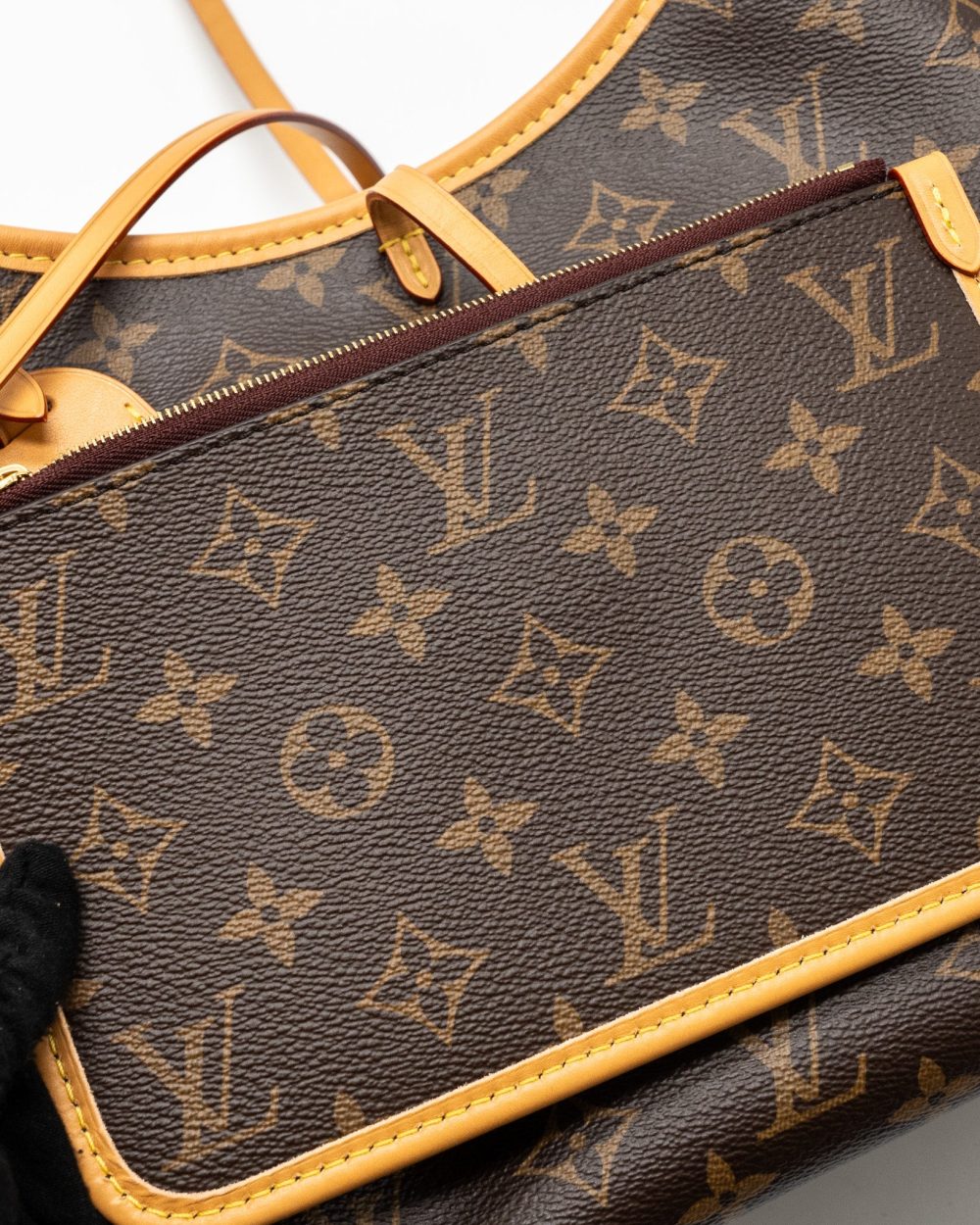 AAA Replica Louis Vuitton LV CARRYALL PM MONOGRAM CANVAS GHW(NEW VERSION)