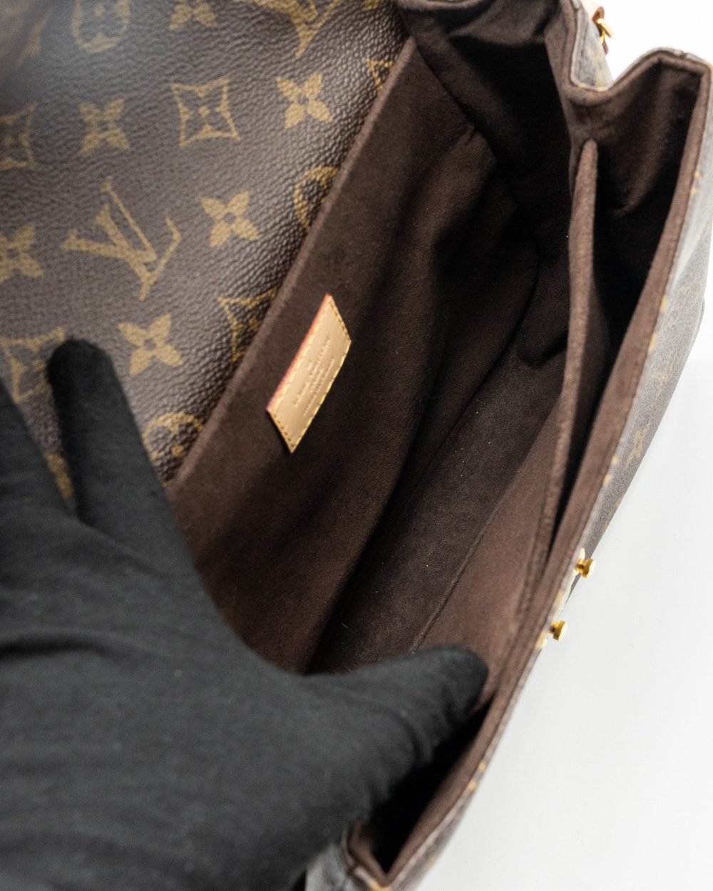 AAA Replica Louis Vuitton LV POCHETTE MÉTIS MONOGRAM CANVAS GHW