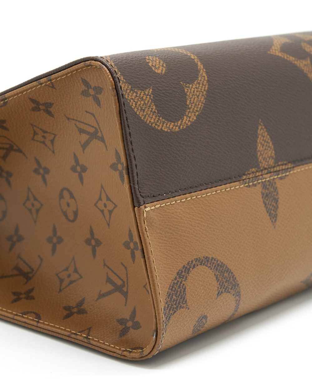 AAA Replica Louis Vuitton LV ON THE GO MM MONOGRAM CANVAS