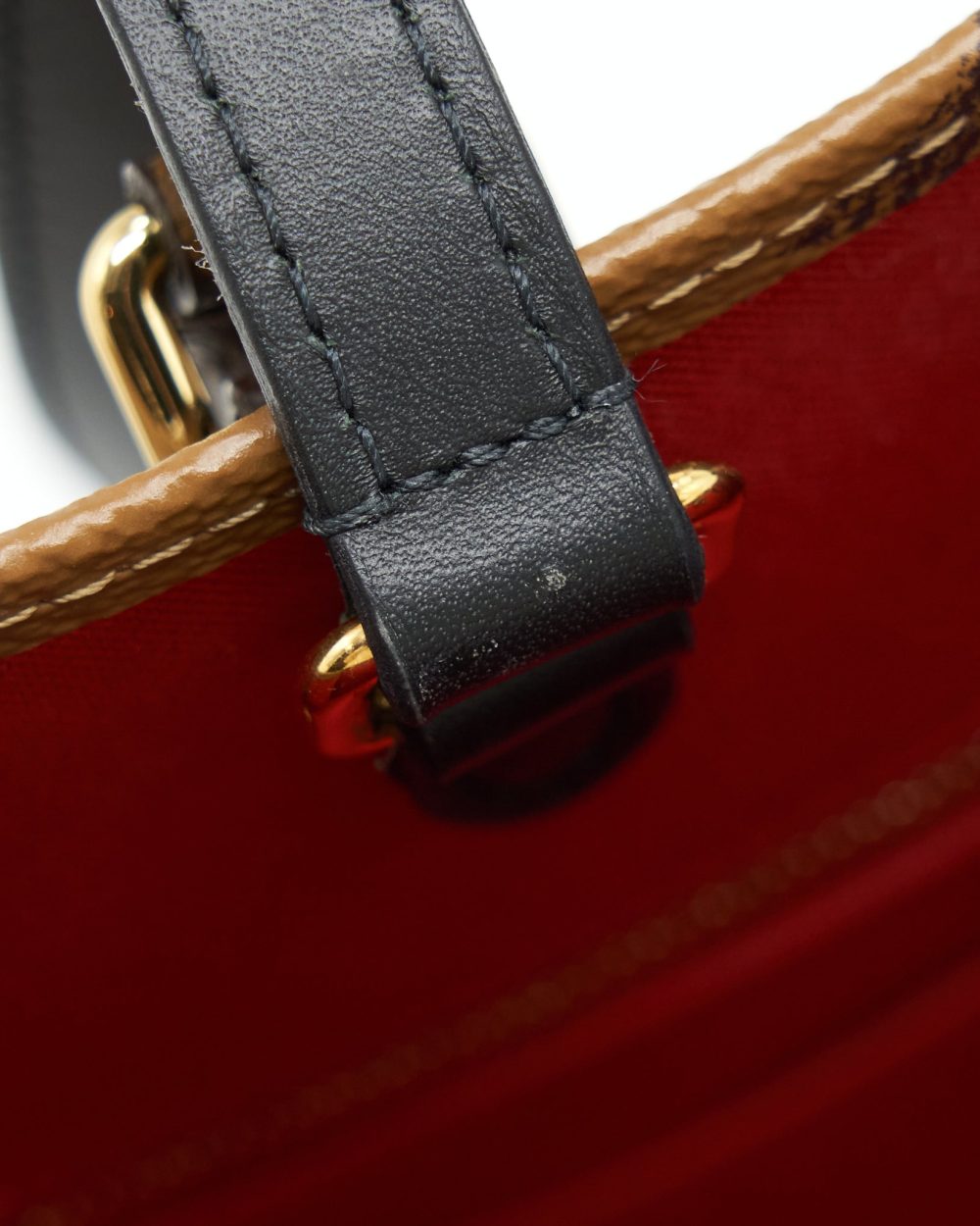 AAA Replica Louis Vuitton LV ON THE GO MM MONOGRAM CANVAS