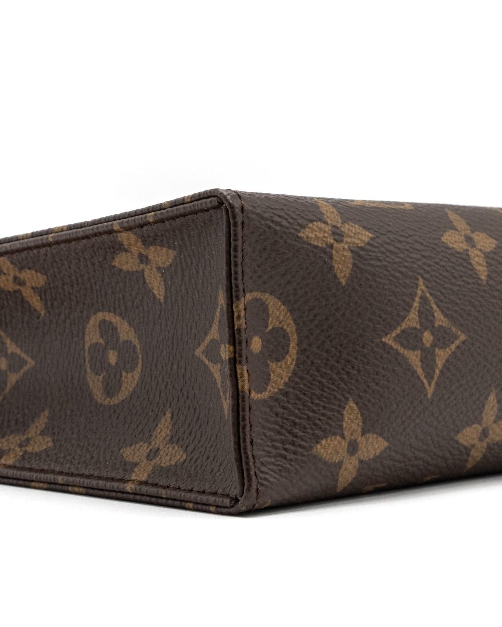 AAA Replica Louis Vuitton LV TOILETRY POCHETTE 26 MONOGRAM CANVAS GHW