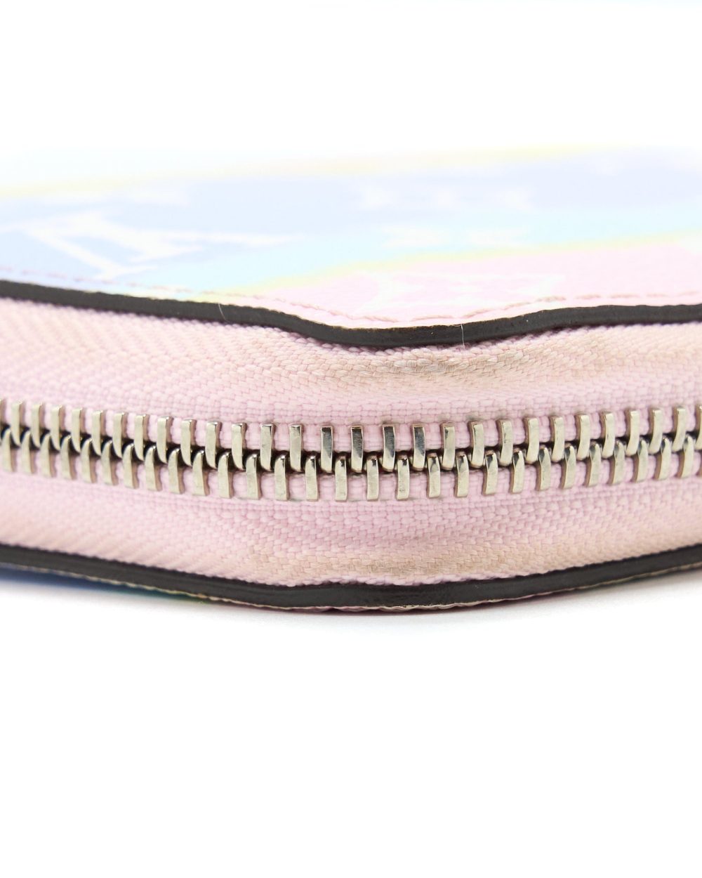 AAA Replica Louis Vuitton LV ESCALE PASTEL ZIPPY LONG WALLET SHW