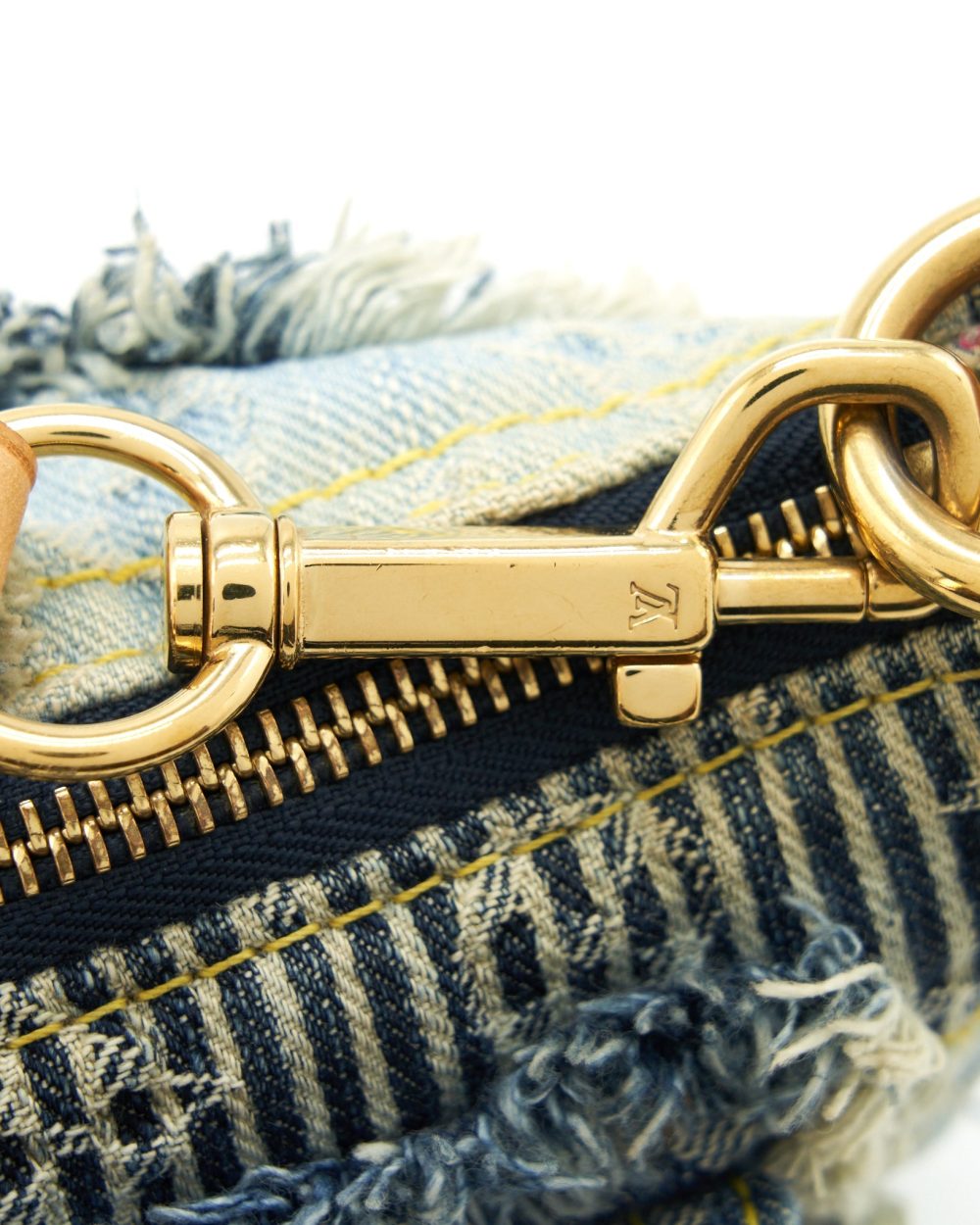 AAA Replica Louis Vuitton LV VINTAGE DENIM SHOULDER BAG MULTICOLOUR