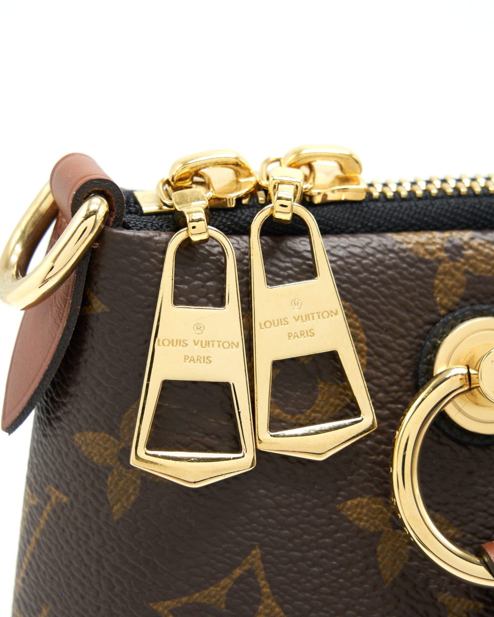 AAA Replica Louis Vuitton LV V TOTE BAG MEDIUM BLACK GHW