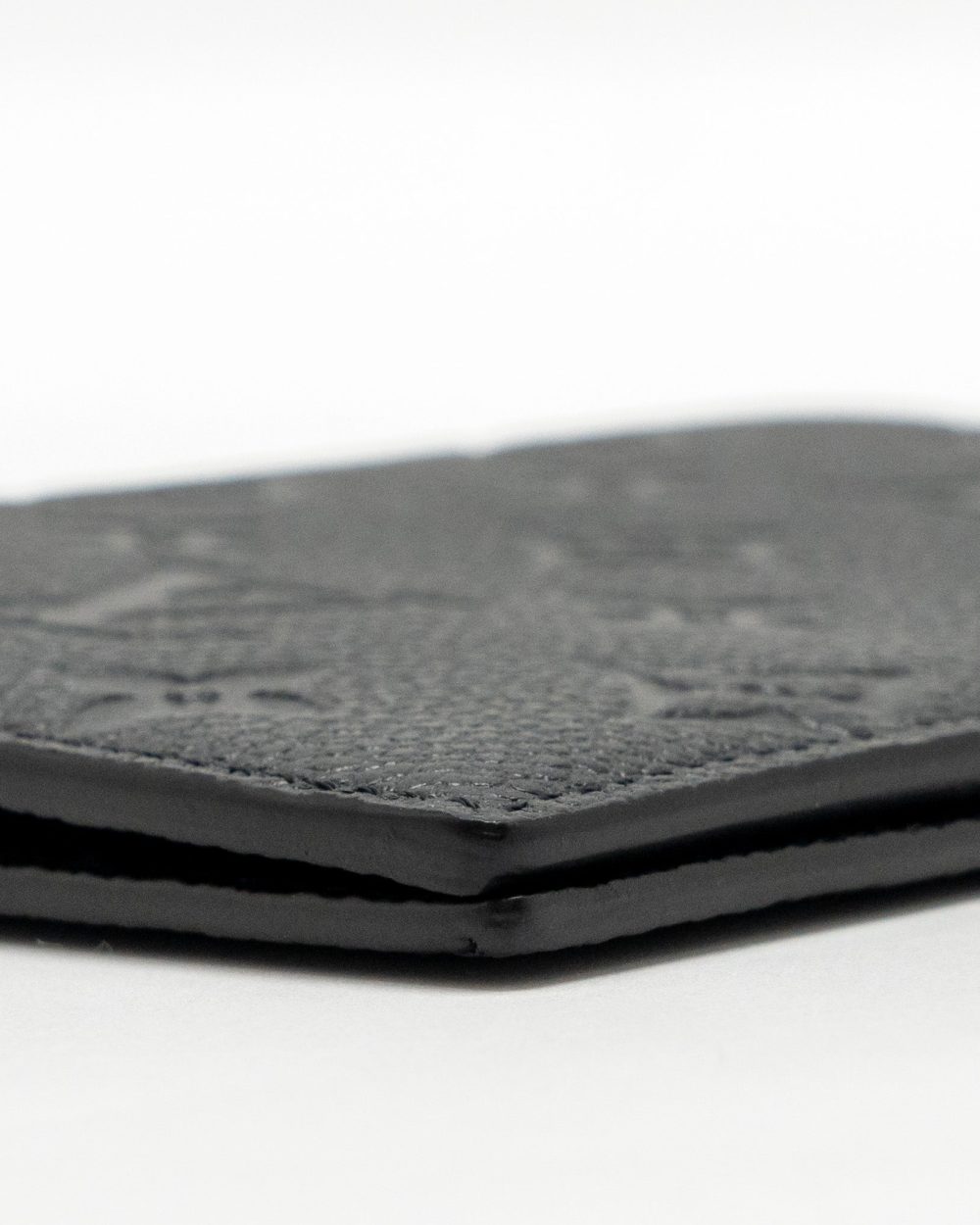 AAA Replica Louis Vuitton LV PASSPORT COVER MONOGRAM EMPREINTE LEATHER BLACK