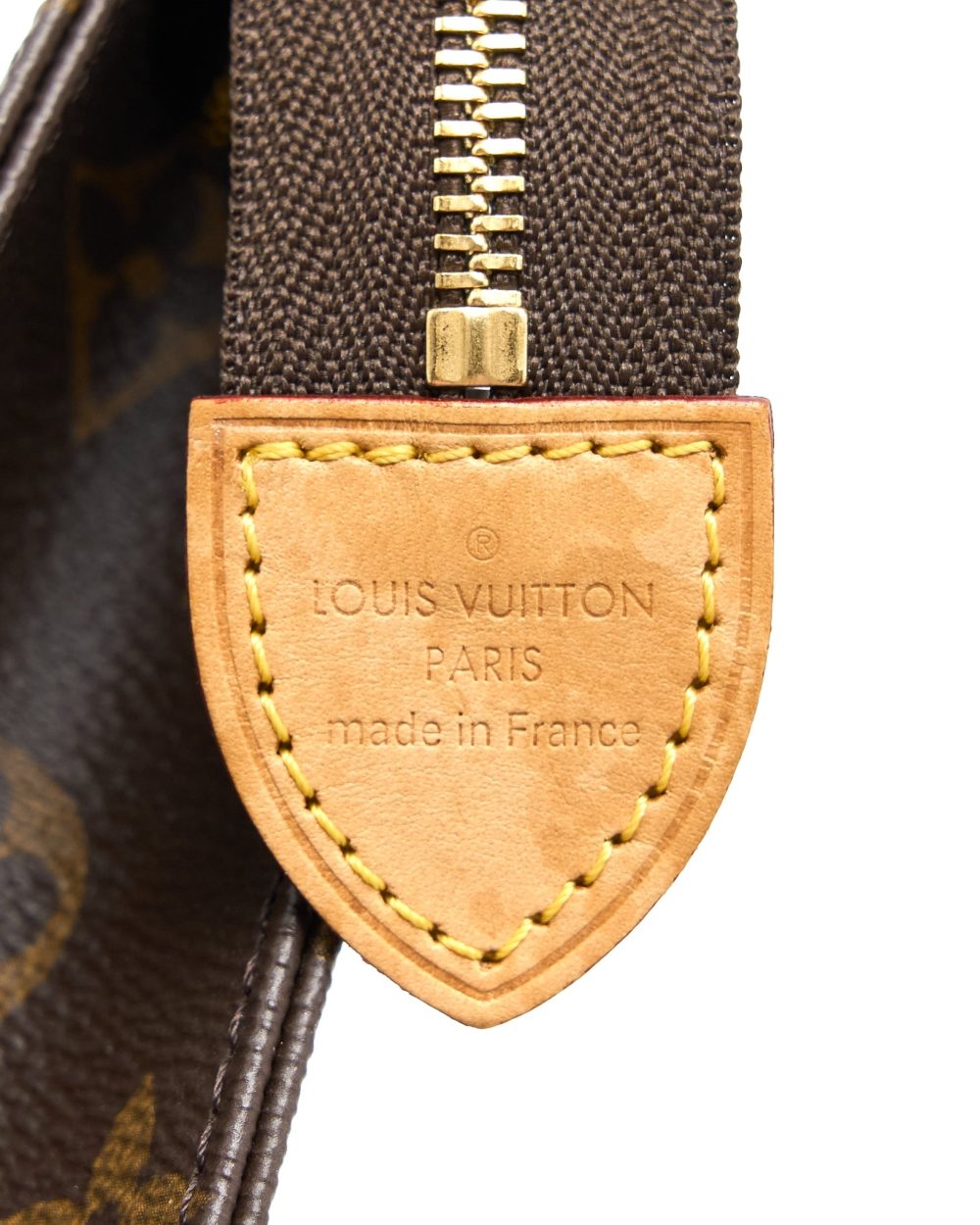 AAA Replica Louis Vuitton LV TOILETRY POCHETTE 26 MONOGRAM CANVAS GHW