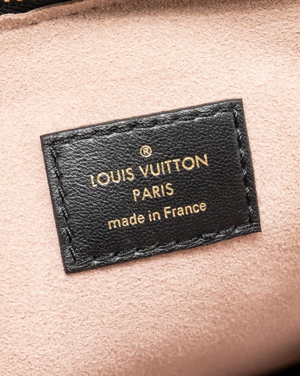 AAA Replica Louis Vuitton LV COUSSIN PM LAMBSKIN BLACK GHW