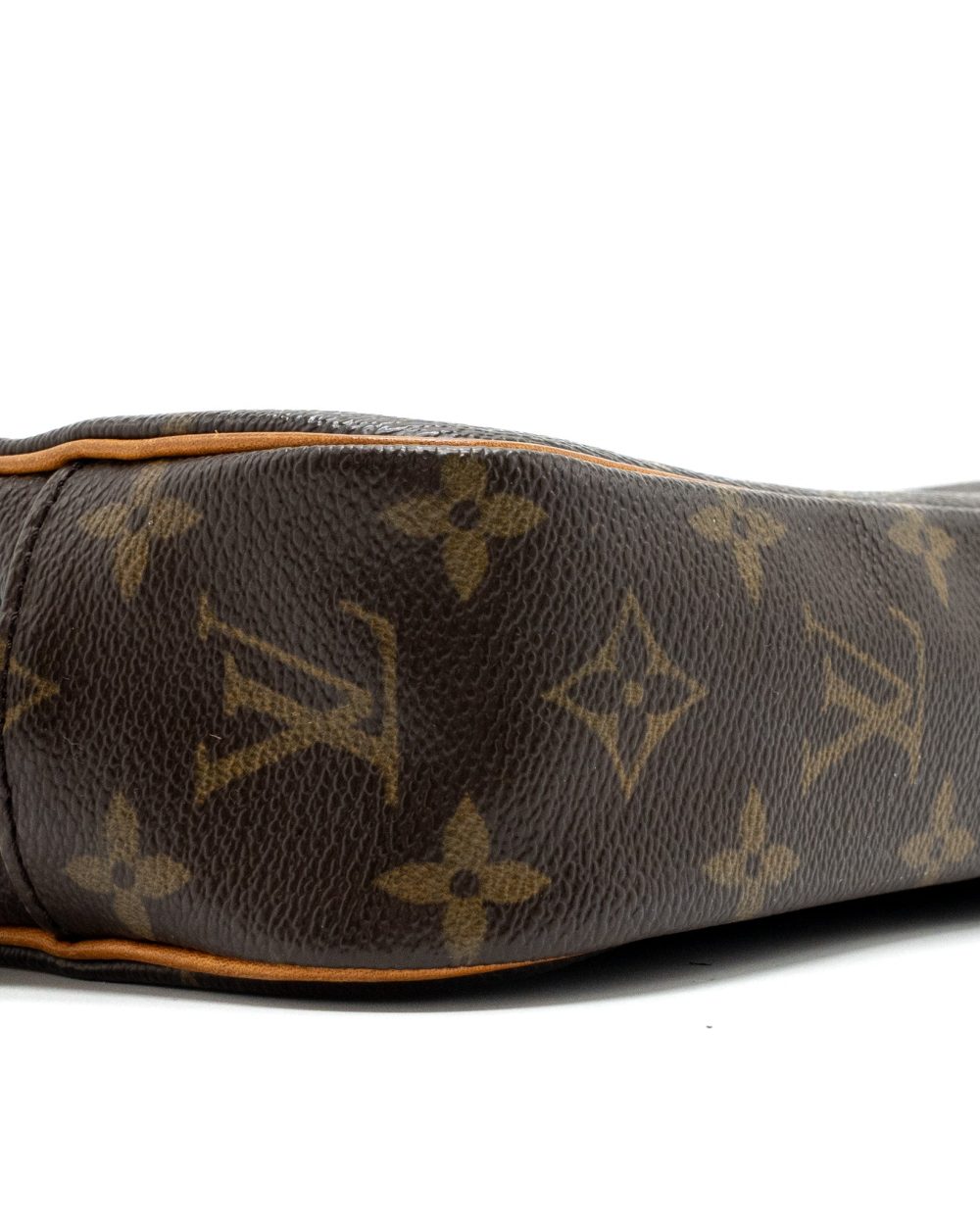 AAA Replica Louis Vuitton LV VINTAGE CITE CLUTCH POCHETTE MONOGRAM CANVAS GHW