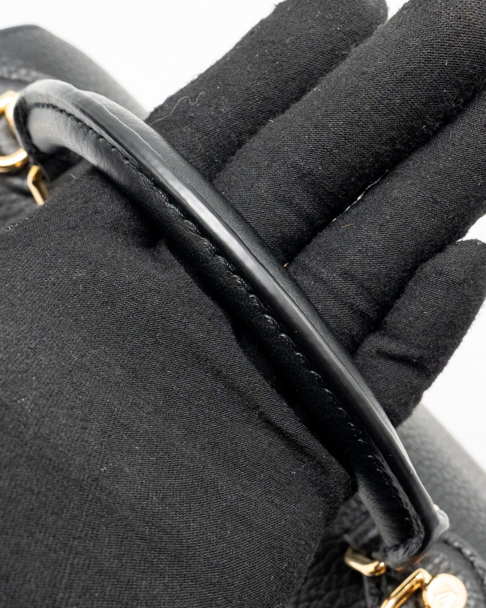 AAA Replica Louis Vuitton LV TWIST ONE HANDLE PM TAURILLON LEATHER BLACK/PINK GHW