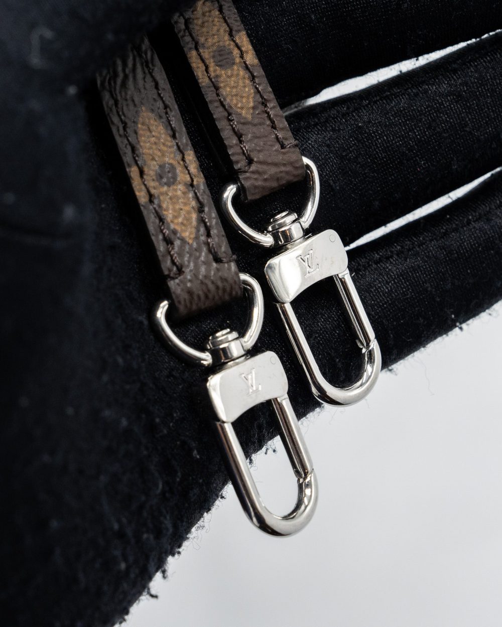 AAA Replica Louis Vuitton LV CAMERA BOX SHOULDER BAG MONOGRAM CANVAS SHW