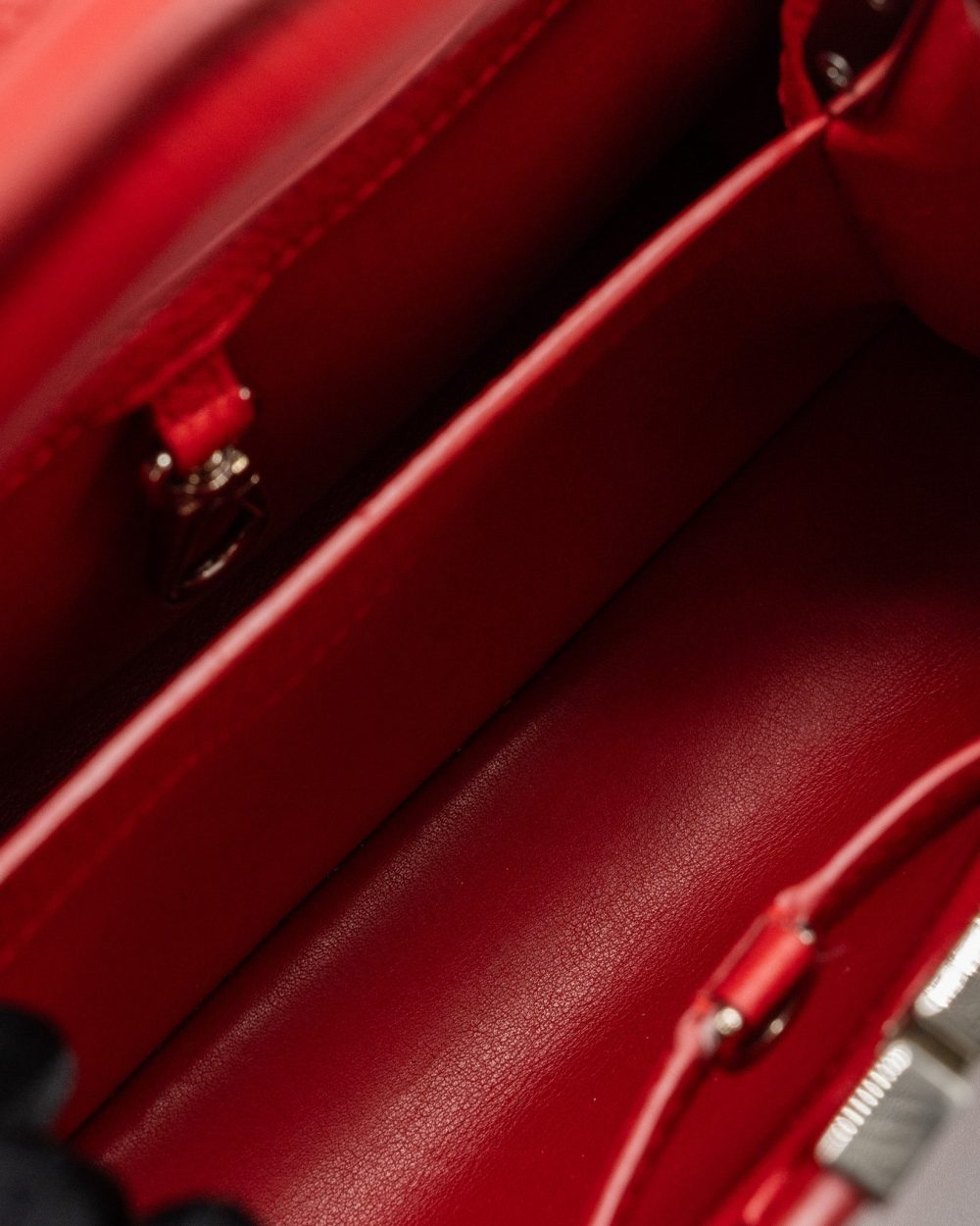AAA Replica Louis Vuitton LV CAPUCINES BB TAURILLON RED GHW