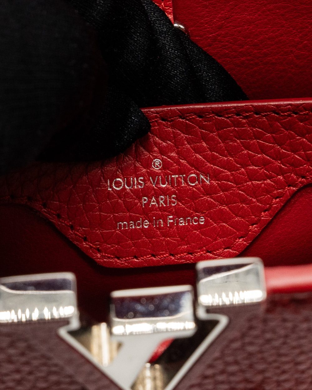 AAA Replica Louis Vuitton LV CAPUCINES BB TAURILLON RED GHW