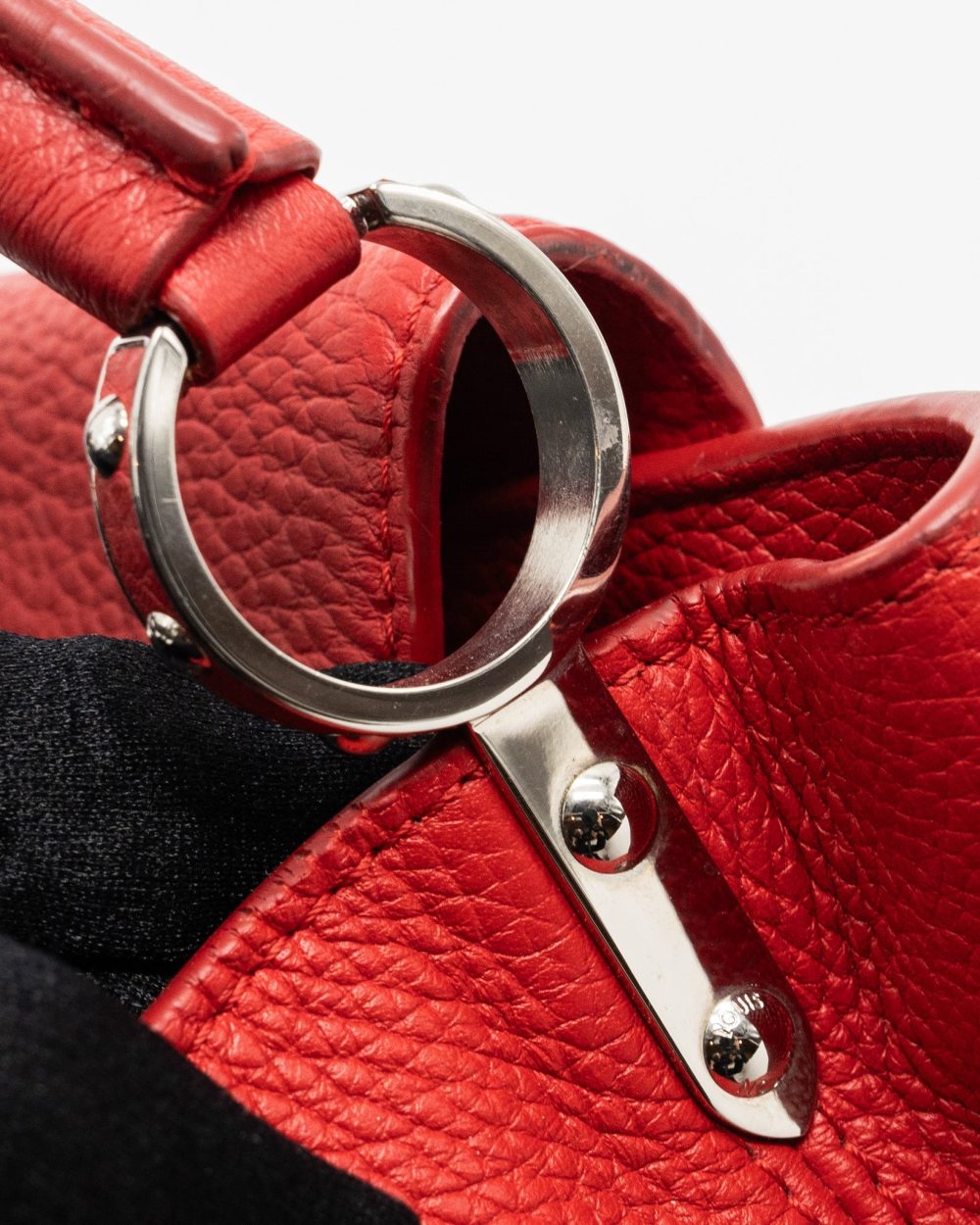 AAA Replica Louis Vuitton LV CAPUCINES BB TAURILLON RED GHW