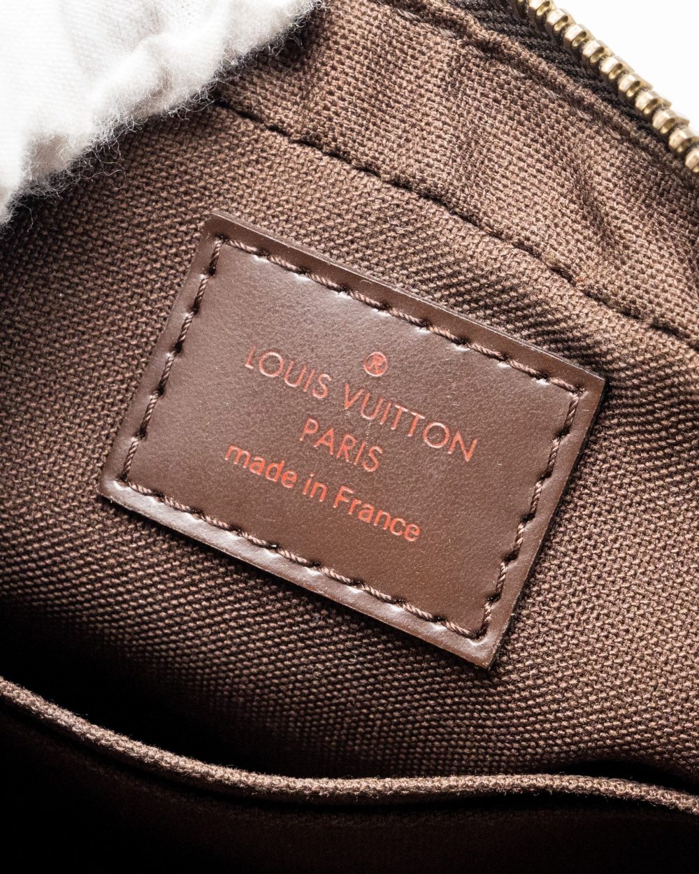 AAA Replica Louis Vuitton LV POUCH DAMIER EBENE GHW