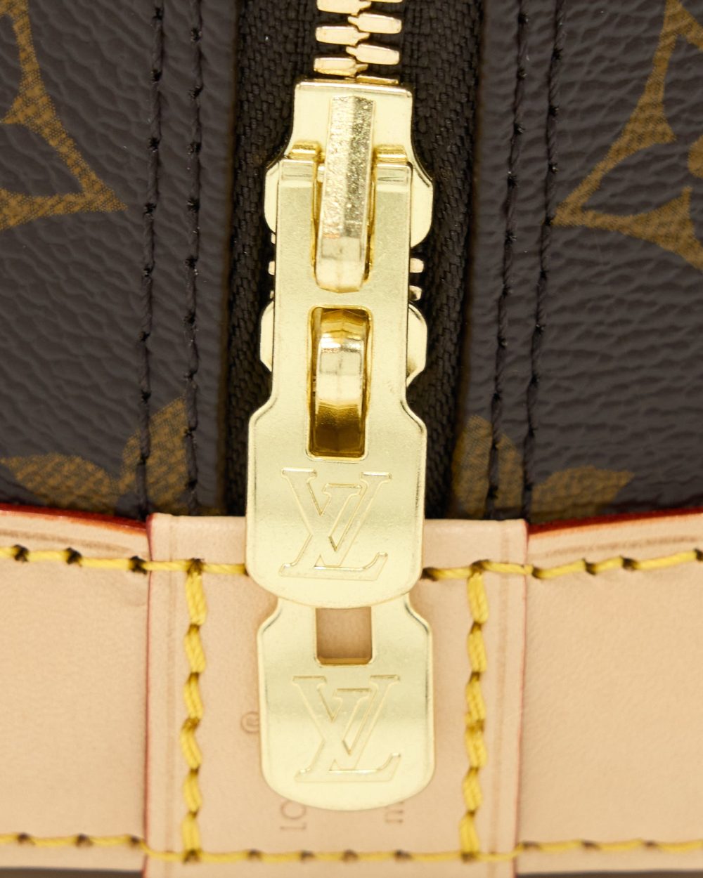 AAA Replica Louis Vuitton LV ALMA BB MONOGRAM CANVAS GHW (NEW VERSION)