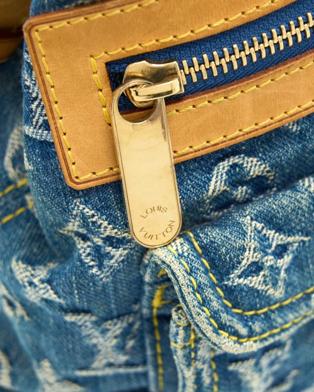 AAA Replica Louis Vuitton LV VINTAGE BAGGY BAG MONOGRAM DENIM GHW
