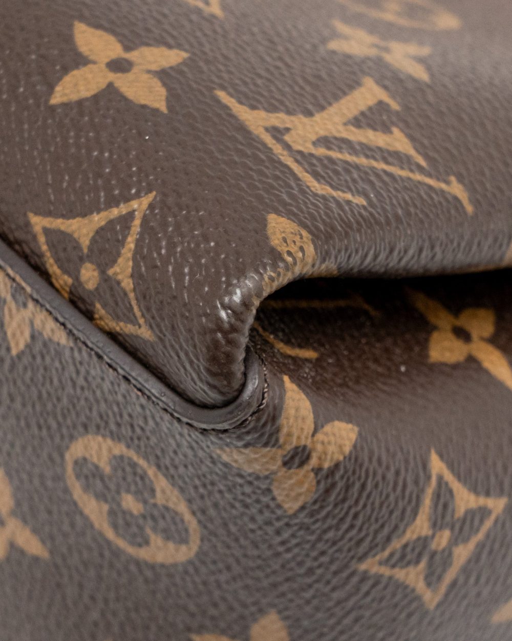 AAA Replica Louis Vuitton LV SOUFFLOT MM MONOGRAM CANVAS GHW