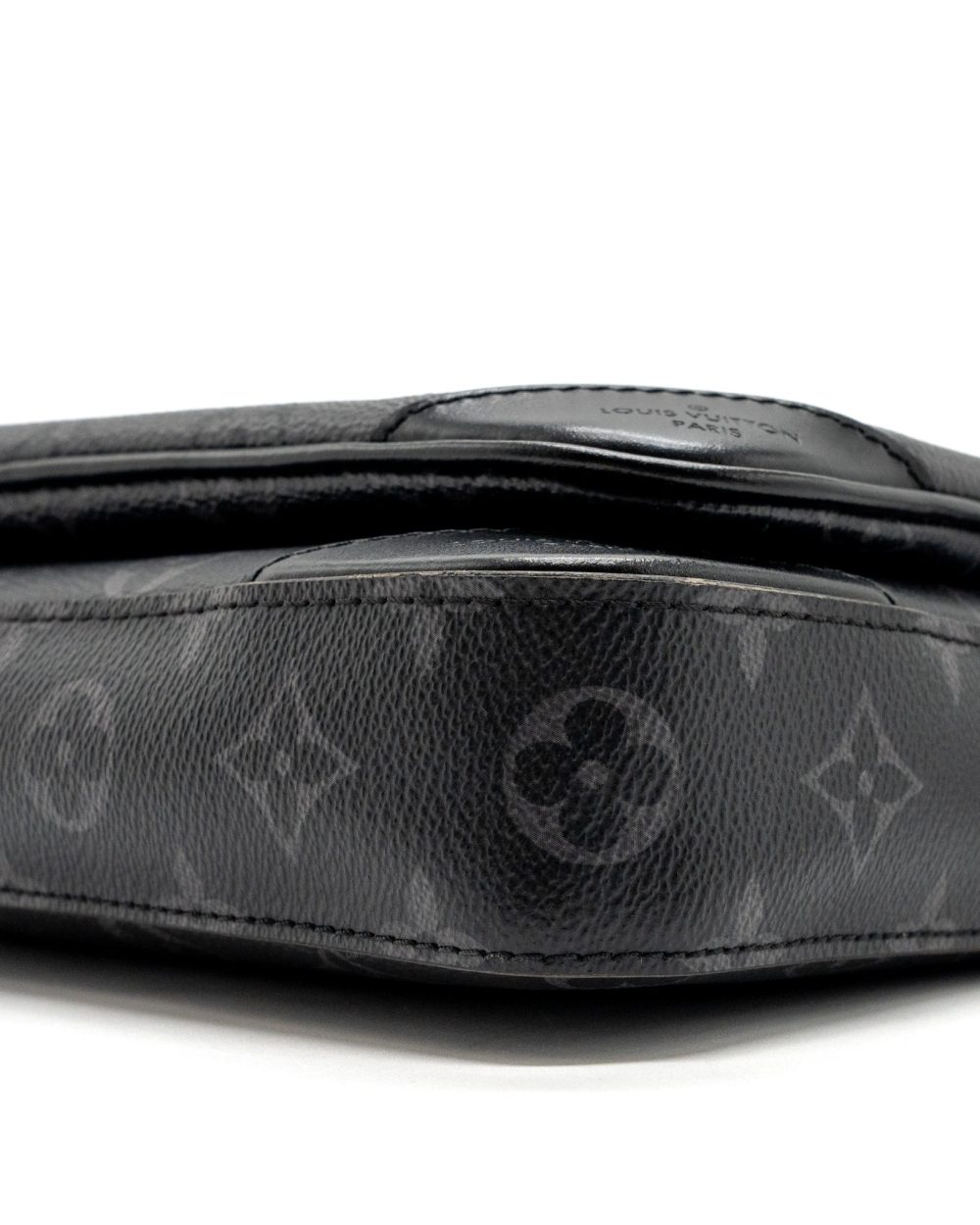 AAA Replica Louis Vuitton LV TRIO MESSENGER BAG MONOGRAM ECLIPSE SHW