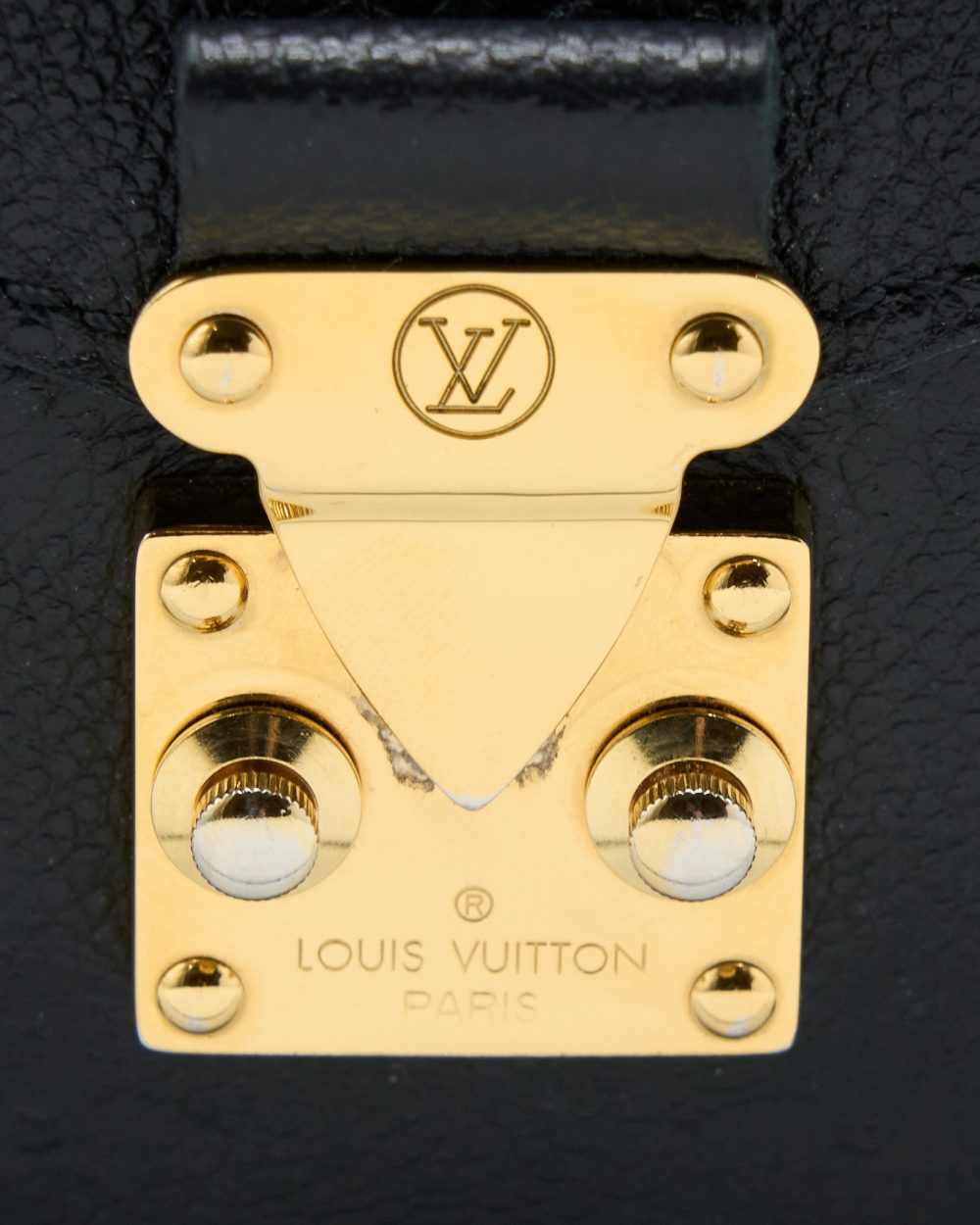AAA Replica Louis Vuitton LV POCHETTE MÉTIS MONOGRAM EMPREINTE BLACK GHW
