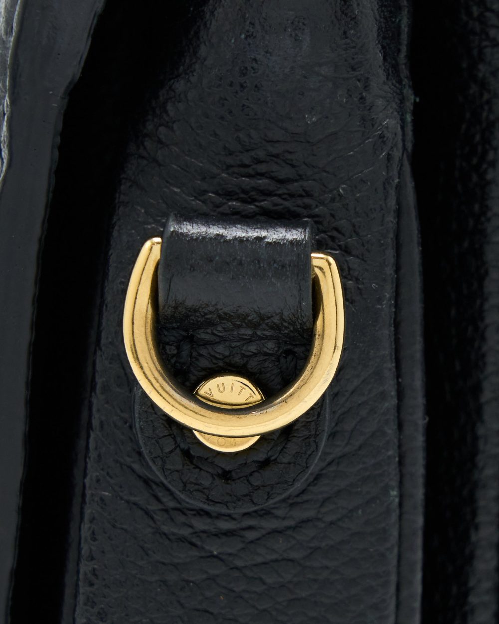AAA Replica Louis Vuitton LV POCHETTE MÉTIS MONOGRAM EMPREINTE BLACK GHW