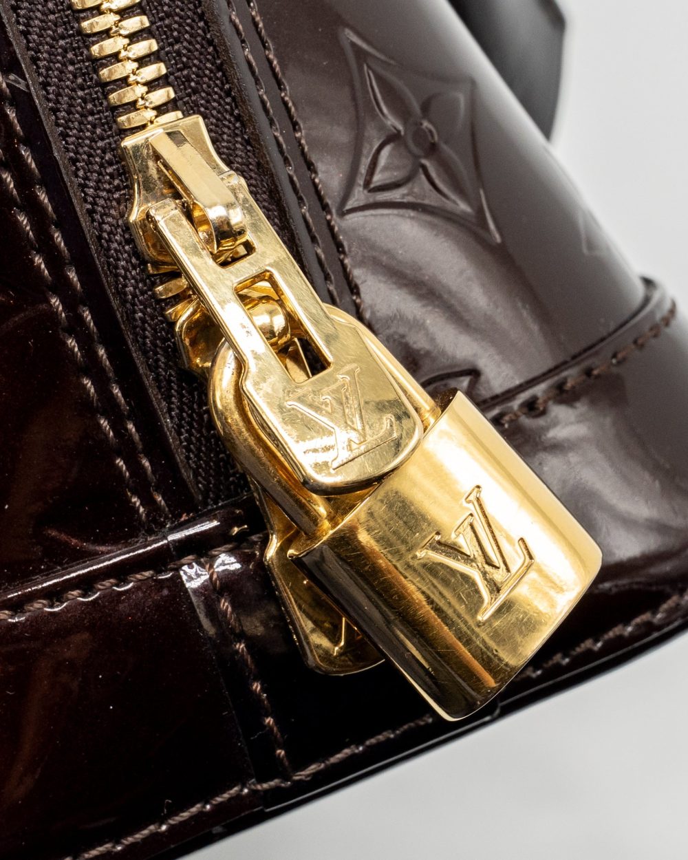 AAA Replica Louis Vuitton LV ALMA BB PATENT AMATANTE GHW
