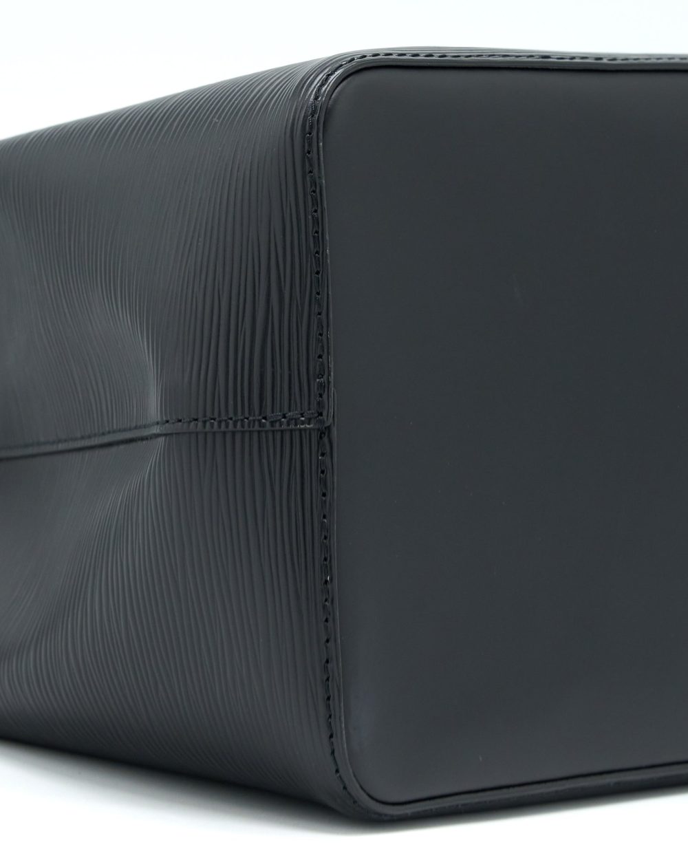AAA Replica Louis Vuitton LV NEONOE EPI BLACK SHW