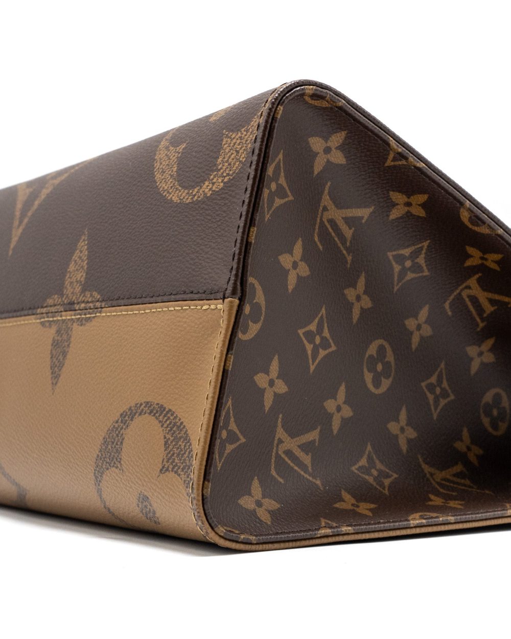 AAA Replica Louis Vuitton LV ONTHEGO MM MONOGRAM CANVAS GHW